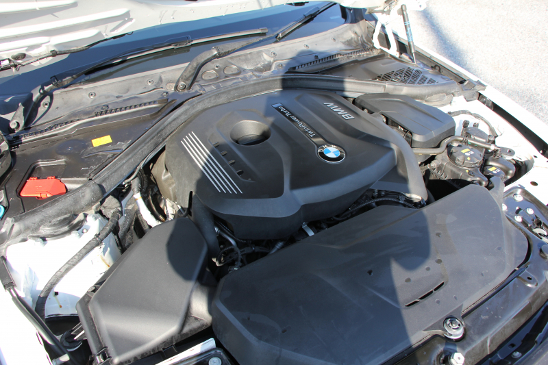 BMW 4シリーズ 420i ｸｰﾍﾟﾗｸﾞｼﾞｭｱﾘｰ 変更後新ｴﾝｼﾞﾝ ｻﾄﾞﾙﾌﾞﾗｳﾝﾚｻﾞｰ ｼｰﾄﾋｰﾀｰ 追従ACC ﾚｰﾝﾁｪﾝｼﾞ警告 衝突軽減ﾌﾞﾚｰｷ 車線逸脱警告 歩行者警告 ﾀｯﾁﾊﾟｯﾄﾞ対応HDDﾅﾋﾞBｶﾒﾗ Bluetooth接続 ｽﾏｰﾄｷｰ 2年保証