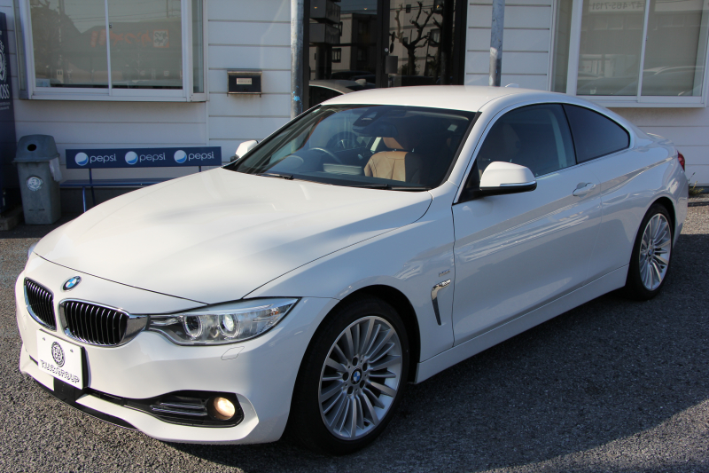 BMW 4シリーズ 420i ｸｰﾍﾟﾗｸﾞｼﾞｭｱﾘｰ 変更後新ｴﾝｼﾞﾝ ｻﾄﾞﾙﾌﾞﾗｳﾝﾚｻﾞｰ ｼｰﾄﾋｰﾀｰ 追従ACC ﾚｰﾝﾁｪﾝｼﾞ警告 衝突軽減ﾌﾞﾚｰｷ 車線逸脱警告 歩行者警告 ﾀｯﾁﾊﾟｯﾄﾞ対応HDDﾅﾋﾞBｶﾒﾗ Bluetooth接続 ｽﾏｰﾄｷｰ 2年保証