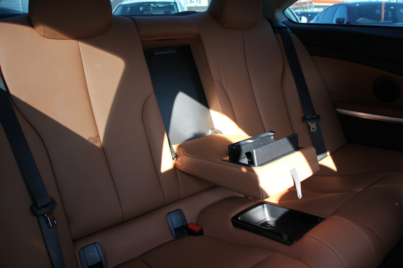 BMW 4シリーズ 420i ｸｰﾍﾟﾗｸﾞｼﾞｭｱﾘｰ 変更後新ｴﾝｼﾞﾝ ｻﾄﾞﾙﾌﾞﾗｳﾝﾚｻﾞｰ ｼｰﾄﾋｰﾀｰ 追従ACC ﾚｰﾝﾁｪﾝｼﾞ警告 衝突軽減ﾌﾞﾚｰｷ 車線逸脱警告 歩行者警告 ﾀｯﾁﾊﾟｯﾄﾞ対応HDDﾅﾋﾞBｶﾒﾗ Bluetooth接続 ｽﾏｰﾄｷｰ 2年保証