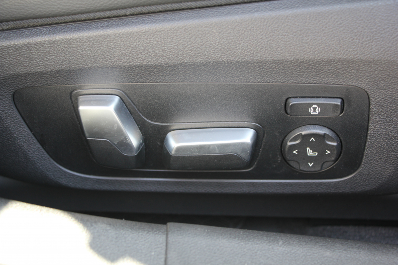 BMW 3シリーズ 320i Mｽﾎﾟｰﾂ ﾊｲﾗｲﾝ ｺﾝﾌｫｰﾄP 1ｵｰﾅ ﾋｰﾀｰ黒革 ﾗﾝﾊﾞｰｻﾎﾟｰﾄ ｵﾌﾟｼｮﾝ19AW 電動ﾄﾗﾝｸ Hifiｽﾋﾟｰｶｰ HUD 真珠色 BMWﾗｲﾌﾞｺｯｸﾋﾟｯﾄ 置くだけ充電 LEDﾍｯﾄﾞﾗｲﾄ ｱﾝﾋﾞｴﾝﾄﾗｲﾄ 追従ACC ｽﾃｱﾘﾝｸﾞｻﾎﾟｰﾄ ｱｯﾌﾟﾙｶｰﾌﾟﾚｲ ﾀｯﾁ画面ﾅﾋﾞ2年保証