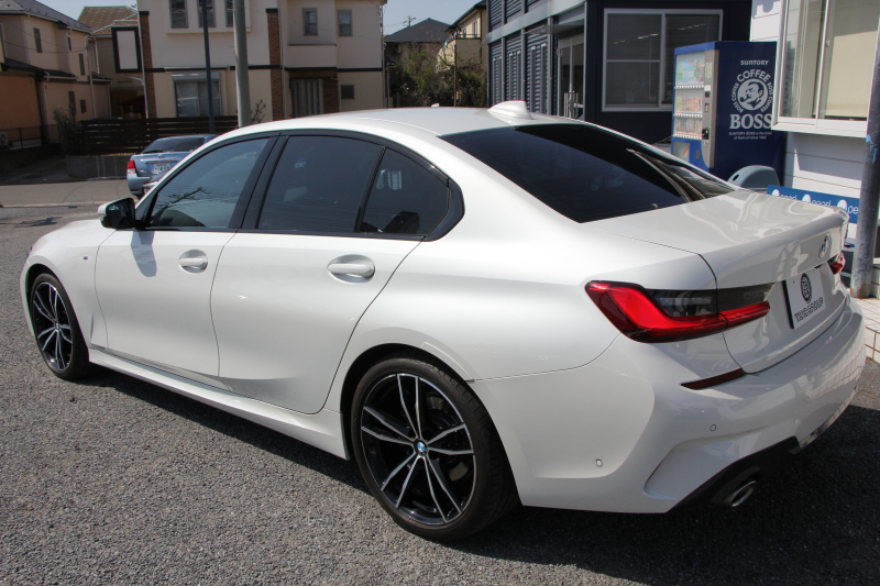 BMW 3シリーズ 320i Mｽﾎﾟｰﾂ ﾊｲﾗｲﾝ ｺﾝﾌｫｰﾄP 1ｵｰﾅ ﾋｰﾀｰ黒革 ﾗﾝﾊﾞｰｻﾎﾟｰﾄ ｵﾌﾟｼｮﾝ19AW 電動ﾄﾗﾝｸ Hifiｽﾋﾟｰｶｰ HUD 真珠色 BMWﾗｲﾌﾞｺｯｸﾋﾟｯﾄ 置くだけ充電 LEDﾍｯﾄﾞﾗｲﾄ ｱﾝﾋﾞｴﾝﾄﾗｲﾄ 追従ACC ｽﾃｱﾘﾝｸﾞｻﾎﾟｰﾄ ｱｯﾌﾟﾙｶｰﾌﾟﾚｲ ﾀｯﾁ画面ﾅﾋﾞ2年保証