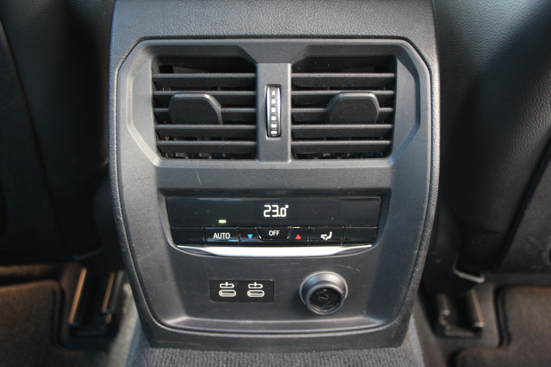 BMW 3シリーズ 320i Mｽﾎﾟｰﾂ ﾊｲﾗｲﾝ ｺﾝﾌｫｰﾄP 1ｵｰﾅ ﾋｰﾀｰ黒革 ﾗﾝﾊﾞｰｻﾎﾟｰﾄ ｵﾌﾟｼｮﾝ19AW 電動ﾄﾗﾝｸ Hifiｽﾋﾟｰｶｰ HUD 真珠色 BMWﾗｲﾌﾞｺｯｸﾋﾟｯﾄ 置くだけ充電 LEDﾍｯﾄﾞﾗｲﾄ ｱﾝﾋﾞｴﾝﾄﾗｲﾄ 追従ACC ｽﾃｱﾘﾝｸﾞｻﾎﾟｰﾄ ｱｯﾌﾟﾙｶｰﾌﾟﾚｲ ﾀｯﾁ画面ﾅﾋﾞ2年保証