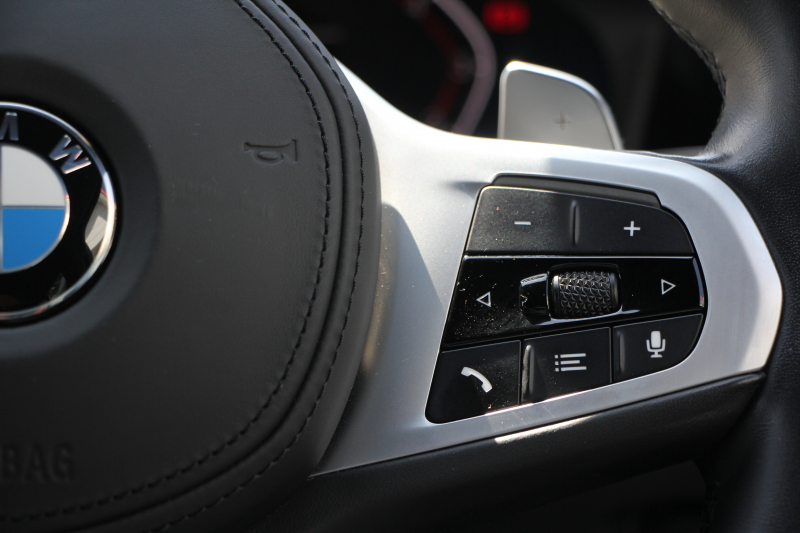 BMW 3シリーズ 320i Mｽﾎﾟｰﾂ ﾊｲﾗｲﾝ ｺﾝﾌｫｰﾄP 1ｵｰﾅ ﾋｰﾀｰ黒革 ﾗﾝﾊﾞｰｻﾎﾟｰﾄ ｵﾌﾟｼｮﾝ19AW 電動ﾄﾗﾝｸ Hifiｽﾋﾟｰｶｰ HUD 真珠色 BMWﾗｲﾌﾞｺｯｸﾋﾟｯﾄ 置くだけ充電 LEDﾍｯﾄﾞﾗｲﾄ ｱﾝﾋﾞｴﾝﾄﾗｲﾄ 追従ACC ｽﾃｱﾘﾝｸﾞｻﾎﾟｰﾄ ｱｯﾌﾟﾙｶｰﾌﾟﾚｲ ﾀｯﾁ画面ﾅﾋﾞ2年保証