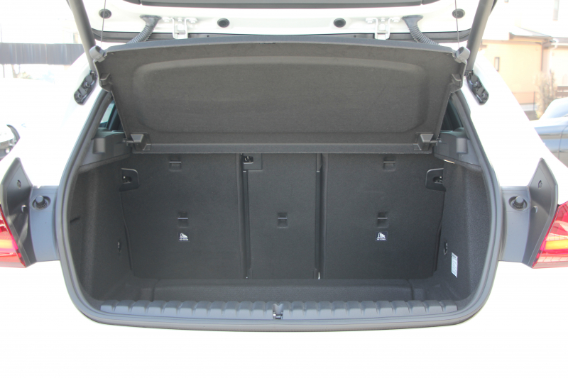 BMW 1シリーズ M135i Xdrive ﾃﾞﾋﾞｭｰP 4WD ﾊﾟﾉﾗﾏｻﾝﾙｰﾌ ﾋｰﾀｰ黒革 Mｽﾎﾟｰﾂｼｰﾄ ｵﾌﾟｼｮﾝ18AW 306馬力 ｱﾀﾞﾌﾟﾃｨﾌﾞｻｽ Mｼｰﾄﾍﾞﾙﾄ ｺﾝﾌｫｰﾄP ﾗｲﾌﾞｺｯｸﾋﾟｯﾄ 追ACC 電動ﾄﾗﾝｸ ｱｯﾌﾟﾙｶｰﾌﾟﾚｲ 純正ﾅﾋﾞPｱｼｽﾄ LEDﾍｯﾄﾞﾗｲﾄ 衝突軽減ﾌﾞﾚｰｷ 2年保証