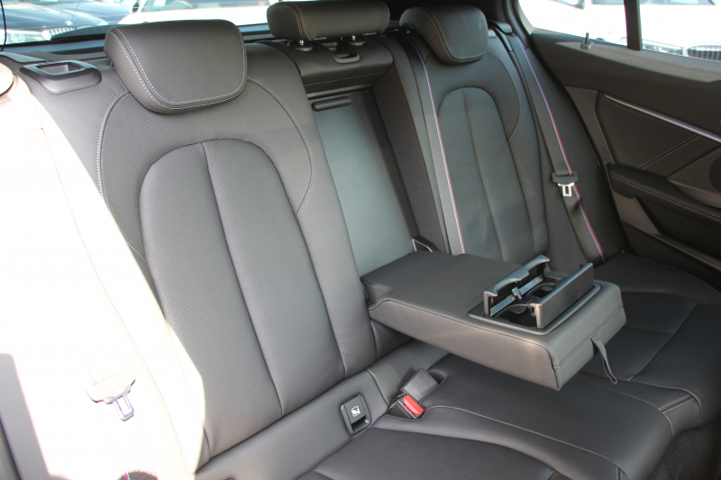 BMW 1シリーズ M135i Xdrive ﾃﾞﾋﾞｭｰP 4WD ﾊﾟﾉﾗﾏｻﾝﾙｰﾌ ﾋｰﾀｰ黒革 Mｽﾎﾟｰﾂｼｰﾄ ｵﾌﾟｼｮﾝ18AW 306馬力 ｱﾀﾞﾌﾟﾃｨﾌﾞｻｽ Mｼｰﾄﾍﾞﾙﾄ ｺﾝﾌｫｰﾄP ﾗｲﾌﾞｺｯｸﾋﾟｯﾄ 追ACC 電動ﾄﾗﾝｸ ｱｯﾌﾟﾙｶｰﾌﾟﾚｲ 純正ﾅﾋﾞPｱｼｽﾄ LEDﾍｯﾄﾞﾗｲﾄ 衝突軽減ﾌﾞﾚｰｷ 2年保証