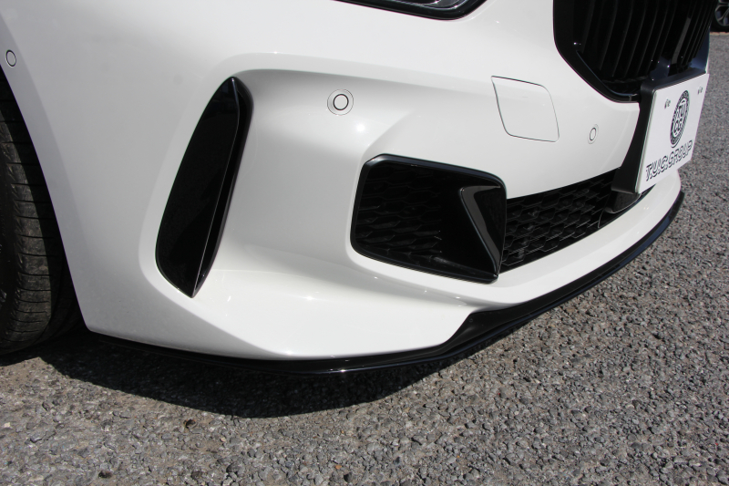 BMW 1シリーズ M135i Xdrive ﾃﾞﾋﾞｭｰP 4WD ﾊﾟﾉﾗﾏｻﾝﾙｰﾌ ﾋｰﾀｰ黒革 Mｽﾎﾟｰﾂｼｰﾄ ｵﾌﾟｼｮﾝ18AW 306馬力 ｱﾀﾞﾌﾟﾃｨﾌﾞｻｽ Mｼｰﾄﾍﾞﾙﾄ ｺﾝﾌｫｰﾄP ﾗｲﾌﾞｺｯｸﾋﾟｯﾄ 追ACC 電動ﾄﾗﾝｸ ｱｯﾌﾟﾙｶｰﾌﾟﾚｲ 純正ﾅﾋﾞPｱｼｽﾄ LEDﾍｯﾄﾞﾗｲﾄ 衝突軽減ﾌﾞﾚｰｷ 2年保証