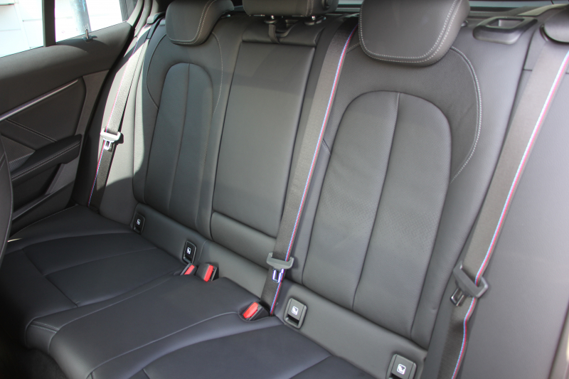 BMW 1シリーズ M135i Xdrive ﾃﾞﾋﾞｭｰP 4WD ﾊﾟﾉﾗﾏｻﾝﾙｰﾌ ﾋｰﾀｰ黒革 Mｽﾎﾟｰﾂｼｰﾄ ｵﾌﾟｼｮﾝ18AW 306馬力 ｱﾀﾞﾌﾟﾃｨﾌﾞｻｽ Mｼｰﾄﾍﾞﾙﾄ ｺﾝﾌｫｰﾄP ﾗｲﾌﾞｺｯｸﾋﾟｯﾄ 追ACC 電動ﾄﾗﾝｸ ｱｯﾌﾟﾙｶｰﾌﾟﾚｲ 純正ﾅﾋﾞPｱｼｽﾄ LEDﾍｯﾄﾞﾗｲﾄ 衝突軽減ﾌﾞﾚｰｷ 2年保証