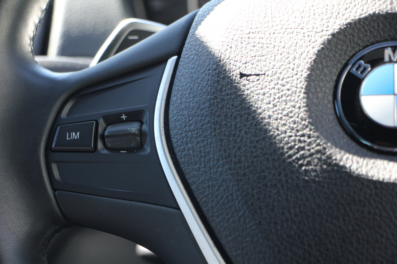 BMW 1シリーズ M135i ﾊﾟｰｷﾝｸﾞｻﾎﾟｰﾄP 320馬力 直6ﾀｰﾎﾞｱﾀﾞﾌﾟﾃｨﾌﾞMｻｽ 専用ﾌﾞﾚｰｷ iﾄﾞﾗｲﾌﾞHDDﾅﾋﾞDVD再生 ﾐｭｰｼﾞｯｸｻｰﾊﾞｰ Bluetoothｵｰﾃﾞｨｵ ﾊﾟﾄﾞﾙｼﾌﾄ 専用ﾌﾞﾚｰｷ 専用18AW 8速AT 専用ｴｱﾛ ｽﾏｰﾄｷｰ 2年保証