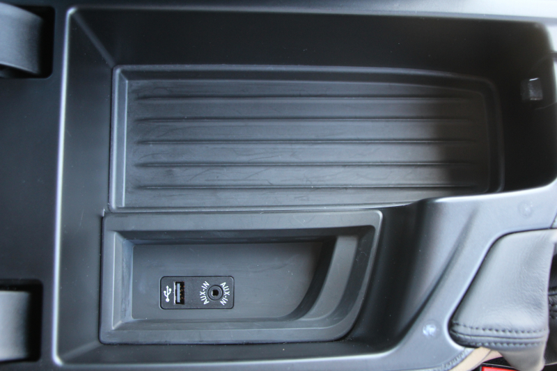 BMW 1シリーズ M135i ﾊﾟｰｷﾝｸﾞｻﾎﾟｰﾄP 320馬力 直6ﾀｰﾎﾞｱﾀﾞﾌﾟﾃｨﾌﾞMｻｽ 専用ﾌﾞﾚｰｷ iﾄﾞﾗｲﾌﾞHDDﾅﾋﾞDVD再生 ﾐｭｰｼﾞｯｸｻｰﾊﾞｰ Bluetoothｵｰﾃﾞｨｵ ﾊﾟﾄﾞﾙｼﾌﾄ 専用ﾌﾞﾚｰｷ 専用18AW 8速AT 専用ｴｱﾛ ｽﾏｰﾄｷｰ 2年保証