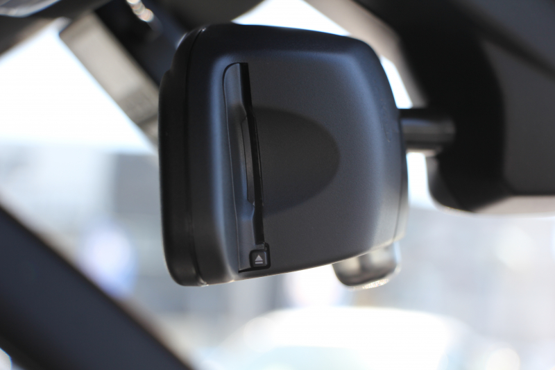 BMW 1シリーズ M135i ﾊﾟｰｷﾝｸﾞｻﾎﾟｰﾄP 320馬力 直6ﾀｰﾎﾞｱﾀﾞﾌﾟﾃｨﾌﾞMｻｽ 専用ﾌﾞﾚｰｷ iﾄﾞﾗｲﾌﾞHDDﾅﾋﾞDVD再生 ﾐｭｰｼﾞｯｸｻｰﾊﾞｰ Bluetoothｵｰﾃﾞｨｵ ﾊﾟﾄﾞﾙｼﾌﾄ 専用ﾌﾞﾚｰｷ 専用18AW 8速AT 専用ｴｱﾛ ｽﾏｰﾄｷｰ 2年保証