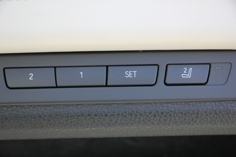 BMW 7シリーズ 740i individual仕様 F01後期 indiviｶﾗｰﾑｰﾝｽﾄｰﾝ Bang&OlufsenｻｳﾝﾄﾞﾌﾟﾗｽP ｻﾝﾙｰﾌ LEDﾍｯﾄﾞﾗｲﾄ 液晶ﾒｰﾀｰ ﾅｯﾊﾟ革 全席ﾋｰﾀｰｺﾝﾌｫｰﾄｼｰﾄ 全ﾄﾞｱｿﾌﾄｸﾛｰｽﾞ追従ACC HUD ﾚｰﾝﾁｪﾝｼﾞ警告 2年保証