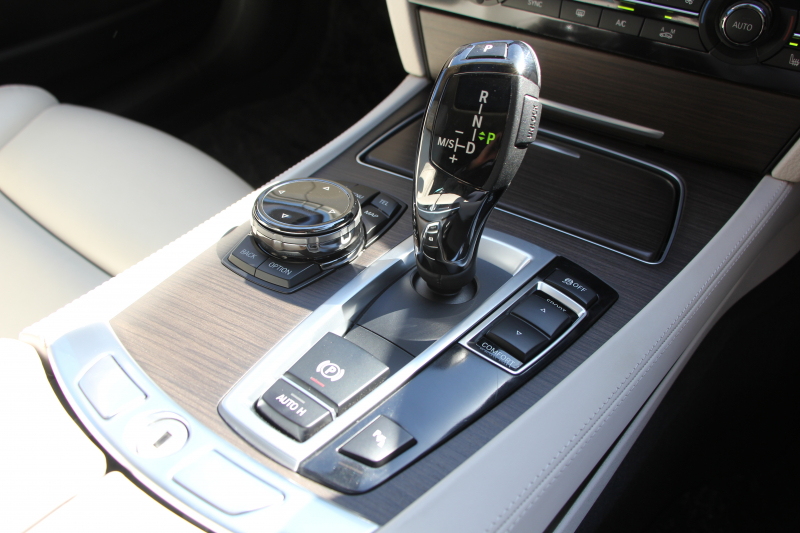 BMW 7シリーズ 740i individual仕様 F01後期 indiviｶﾗｰﾑｰﾝｽﾄｰﾝ Bang&OlufsenｻｳﾝﾄﾞﾌﾟﾗｽP ｻﾝﾙｰﾌ LEDﾍｯﾄﾞﾗｲﾄ 液晶ﾒｰﾀｰ ﾅｯﾊﾟ革 全席ﾋｰﾀｰｺﾝﾌｫｰﾄｼｰﾄ 全ﾄﾞｱｿﾌﾄｸﾛｰｽﾞ追従ACC HUD ﾚｰﾝﾁｪﾝｼﾞ警告 2年保証