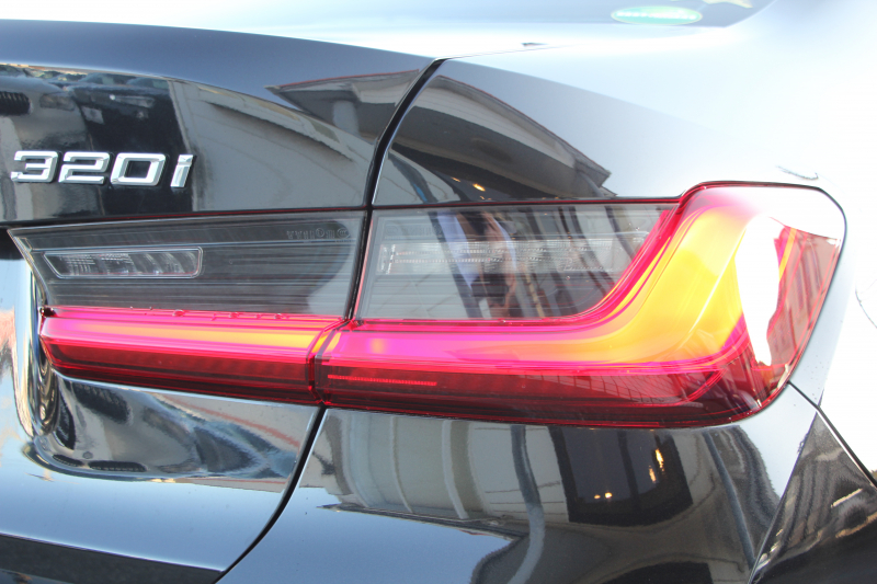 BMW 3シリーズ 320i ｺﾝﾌｫｰﾄP G20 追従ACC ｽﾃｱﾘﾝｸﾞｻﾎﾟｰﾄ LEDﾍｯﾄﾞﾗｲﾄ ｵｰﾄﾊｲﾋﾞｰﾑ ｼｰﾄﾋｰﾀｰ 置くだけ充電 BMWﾗｲﾌﾞｺｯｸﾋﾟｯﾄﾞｱｯﾌﾟﾙｶｰﾌﾟﾚｲ 電動ﾄﾗﾝｸ 純正HDDﾅﾋﾞﾊﾟｰｷﾝｸﾞｱｼｽﾄ hi-fiｽﾋﾟｰｶｰ ｽﾏｰﾄｷｰ ﾒﾓﾘｰ付ﾊﾟﾜｰｼｰﾄ 2年保証