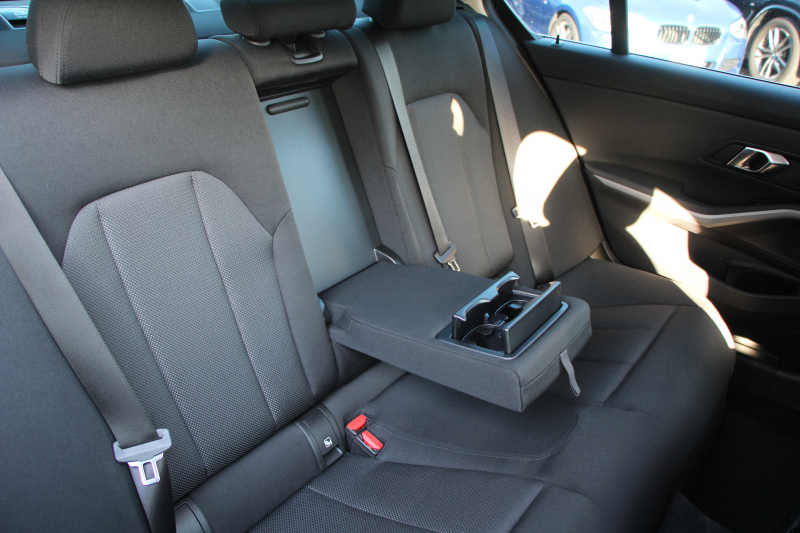 BMW 3シリーズ 320i ｺﾝﾌｫｰﾄP G20 追従ACC ｽﾃｱﾘﾝｸﾞｻﾎﾟｰﾄ LEDﾍｯﾄﾞﾗｲﾄ ｵｰﾄﾊｲﾋﾞｰﾑ ｼｰﾄﾋｰﾀｰ 置くだけ充電 BMWﾗｲﾌﾞｺｯｸﾋﾟｯﾄﾞｱｯﾌﾟﾙｶｰﾌﾟﾚｲ 電動ﾄﾗﾝｸ 純正HDDﾅﾋﾞﾊﾟｰｷﾝｸﾞｱｼｽﾄ hi-fiｽﾋﾟｰｶｰ ｽﾏｰﾄｷｰ ﾒﾓﾘｰ付ﾊﾟﾜｰｼｰﾄ 2年保証