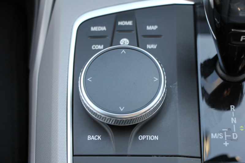 BMW 3シリーズ 320i ｺﾝﾌｫｰﾄP G20 追従ACC ｽﾃｱﾘﾝｸﾞｻﾎﾟｰﾄ LEDﾍｯﾄﾞﾗｲﾄ ｵｰﾄﾊｲﾋﾞｰﾑ ｼｰﾄﾋｰﾀｰ 置くだけ充電 BMWﾗｲﾌﾞｺｯｸﾋﾟｯﾄﾞｱｯﾌﾟﾙｶｰﾌﾟﾚｲ 電動ﾄﾗﾝｸ 純正HDDﾅﾋﾞﾊﾟｰｷﾝｸﾞｱｼｽﾄ hi-fiｽﾋﾟｰｶｰ ｽﾏｰﾄｷｰ ﾒﾓﾘｰ付ﾊﾟﾜｰｼｰﾄ 2年保証