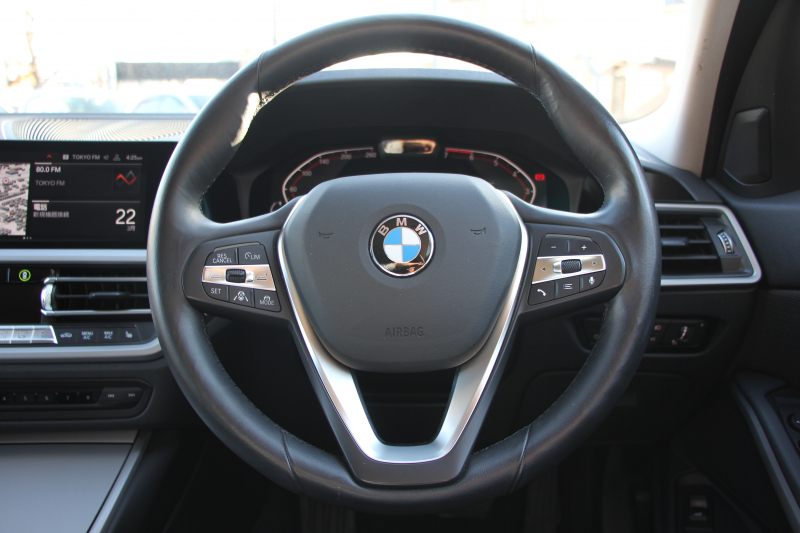 BMW 3シリーズ 320i ｺﾝﾌｫｰﾄP G20 追従ACC ｽﾃｱﾘﾝｸﾞｻﾎﾟｰﾄ LEDﾍｯﾄﾞﾗｲﾄ ｵｰﾄﾊｲﾋﾞｰﾑ ｼｰﾄﾋｰﾀｰ 置くだけ充電 BMWﾗｲﾌﾞｺｯｸﾋﾟｯﾄﾞｱｯﾌﾟﾙｶｰﾌﾟﾚｲ 電動ﾄﾗﾝｸ 純正HDDﾅﾋﾞﾊﾟｰｷﾝｸﾞｱｼｽﾄ hi-fiｽﾋﾟｰｶｰ ｽﾏｰﾄｷｰ ﾒﾓﾘｰ付ﾊﾟﾜｰｼｰﾄ 2年保証