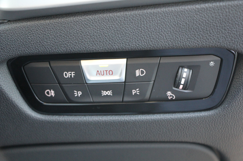 BMW 3シリーズ 320i ｺﾝﾌｫｰﾄP G20 追従ACC ｽﾃｱﾘﾝｸﾞｻﾎﾟｰﾄ LEDﾍｯﾄﾞﾗｲﾄ ｵｰﾄﾊｲﾋﾞｰﾑ ｼｰﾄﾋｰﾀｰ 置くだけ充電 BMWﾗｲﾌﾞｺｯｸﾋﾟｯﾄﾞｱｯﾌﾟﾙｶｰﾌﾟﾚｲ 電動ﾄﾗﾝｸ 純正HDDﾅﾋﾞﾊﾟｰｷﾝｸﾞｱｼｽﾄ hi-fiｽﾋﾟｰｶｰ ｽﾏｰﾄｷｰ ﾒﾓﾘｰ付ﾊﾟﾜｰｼｰﾄ 2年保証