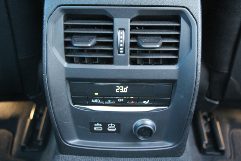 BMW 3シリーズ 320i ｺﾝﾌｫｰﾄP G20 追従ACC ｽﾃｱﾘﾝｸﾞｻﾎﾟｰﾄ LEDﾍｯﾄﾞﾗｲﾄ ｵｰﾄﾊｲﾋﾞｰﾑ ｼｰﾄﾋｰﾀｰ 置くだけ充電 BMWﾗｲﾌﾞｺｯｸﾋﾟｯﾄﾞｱｯﾌﾟﾙｶｰﾌﾟﾚｲ 電動ﾄﾗﾝｸ 純正HDDﾅﾋﾞﾊﾟｰｷﾝｸﾞｱｼｽﾄ hi-fiｽﾋﾟｰｶｰ ｽﾏｰﾄｷｰ ﾒﾓﾘｰ付ﾊﾟﾜｰｼｰﾄ 2年保証