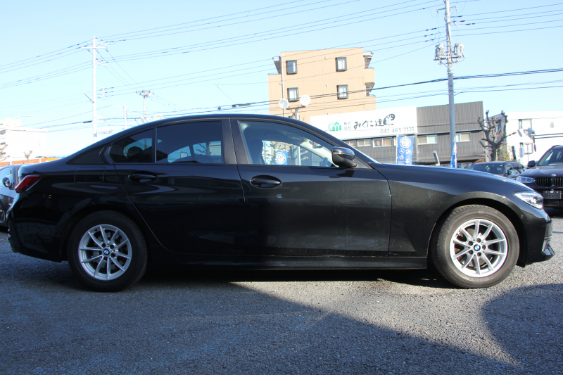 BMW 3シリーズ 320i ｺﾝﾌｫｰﾄP G20 追従ACC ｽﾃｱﾘﾝｸﾞｻﾎﾟｰﾄ LEDﾍｯﾄﾞﾗｲﾄ ｵｰﾄﾊｲﾋﾞｰﾑ ｼｰﾄﾋｰﾀｰ 置くだけ充電 BMWﾗｲﾌﾞｺｯｸﾋﾟｯﾄﾞｱｯﾌﾟﾙｶｰﾌﾟﾚｲ 電動ﾄﾗﾝｸ 純正HDDﾅﾋﾞﾊﾟｰｷﾝｸﾞｱｼｽﾄ hi-fiｽﾋﾟｰｶｰ ｽﾏｰﾄｷｰ ﾒﾓﾘｰ付ﾊﾟﾜｰｼｰﾄ 2年保証