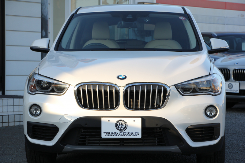 BMW X1 Sdrive18i ﾌｧｯｼｮﾆｽﾀ 限定車 真珠色 追従ACC ﾍﾞｰｼﾞｭ革 ｼｰﾄﾋｰﾀｰ 専用18AW Pｱｼｽﾄ ｺﾝﾌｫｰﾄP 電動ﾄﾗﾝｸ ｳｯﾄﾞﾊﾟﾈﾙ LEDﾍｯﾄﾞﾗｲﾄ HDDﾅﾋﾞBluetooth接続 ｽﾏｰﾄｷｰ ｽﾗｲﾃﾞｨﾝｸﾞﾘｱｼｰﾄ&ﾊﾞｯｸﾚｽﾄﾘﾘｰｽ 2年保証