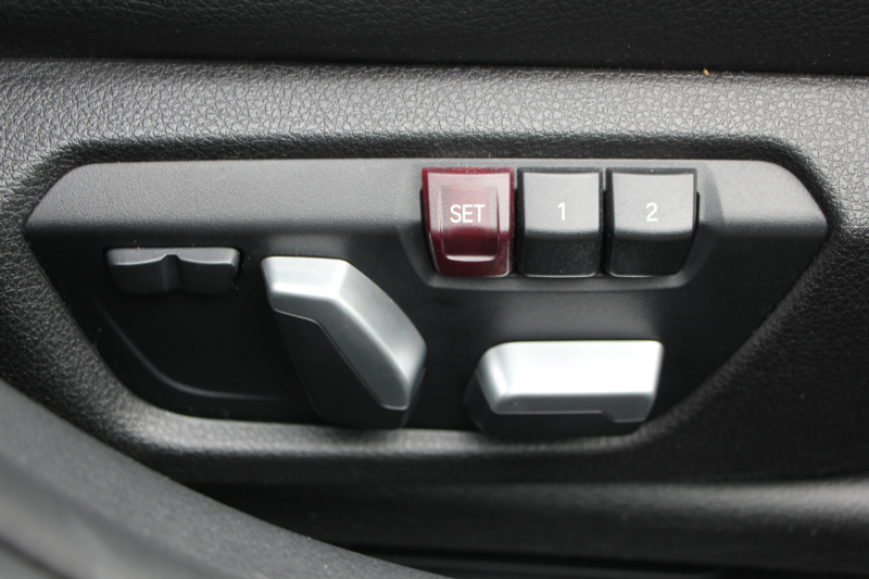 BMW 1シリーズ 118d Mｽﾎﾟｰﾂ ｴﾃﾞｨｼｮﾝｼｬﾄﾞｰ ｱｯﾌﾟｸﾞﾚｰﾄﾞP 特別限定車 最終ﾓﾃﾞﾙ ﾋｰﾀｰ黒革 ｼｰﾄﾒﾓﾘｰ 電動ｼｰﾄ ﾀﾞｰｸLEDﾍｯﾄﾞﾗｲﾄ&ﾃｰﾙ 追従ACC HI-FIｽﾋﾟｰｶｰ ﾌﾙｾｸﾞTV ﾀｯﾁ画面HDDﾅﾋﾞBｶﾒﾗ Bluetoothｵｰﾃﾞｨｵ 衝突軽減ﾌﾞﾚｰｷ 車線逸脱警告 歩行者警告 2年保証