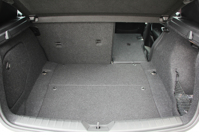 BMW 1シリーズ 118d Mｽﾎﾟｰﾂ ｴﾃﾞｨｼｮﾝｼｬﾄﾞｰ ｱｯﾌﾟｸﾞﾚｰﾄﾞP 特別限定車 最終ﾓﾃﾞﾙ ﾋｰﾀｰ黒革 ｼｰﾄﾒﾓﾘｰ 電動ｼｰﾄ ﾀﾞｰｸLEDﾍｯﾄﾞﾗｲﾄ&ﾃｰﾙ 追従ACC HI-FIｽﾋﾟｰｶｰ ﾌﾙｾｸﾞTV ﾀｯﾁ画面HDDﾅﾋﾞBｶﾒﾗ Bluetoothｵｰﾃﾞｨｵ 衝突軽減ﾌﾞﾚｰｷ 車線逸脱警告 歩行者警告 2年保証