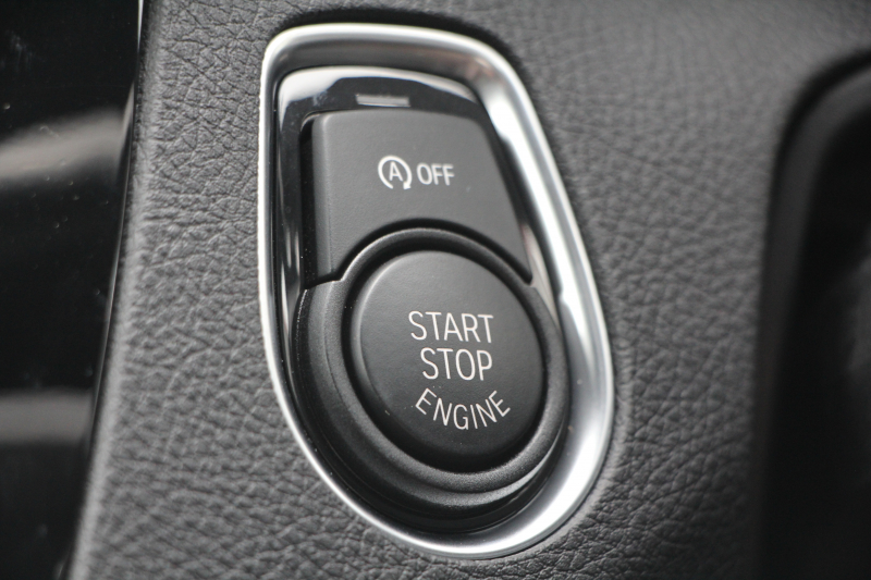 BMW 1シリーズ 118d Mｽﾎﾟｰﾂ ｴﾃﾞｨｼｮﾝｼｬﾄﾞｰ ｱｯﾌﾟｸﾞﾚｰﾄﾞP 特別限定車 最終ﾓﾃﾞﾙ ﾋｰﾀｰ黒革 ｼｰﾄﾒﾓﾘｰ 電動ｼｰﾄ ﾀﾞｰｸLEDﾍｯﾄﾞﾗｲﾄ&ﾃｰﾙ 追従ACC HI-FIｽﾋﾟｰｶｰ ﾌﾙｾｸﾞTV ﾀｯﾁ画面HDDﾅﾋﾞBｶﾒﾗ Bluetoothｵｰﾃﾞｨｵ 衝突軽減ﾌﾞﾚｰｷ 車線逸脱警告 歩行者警告 2年保証