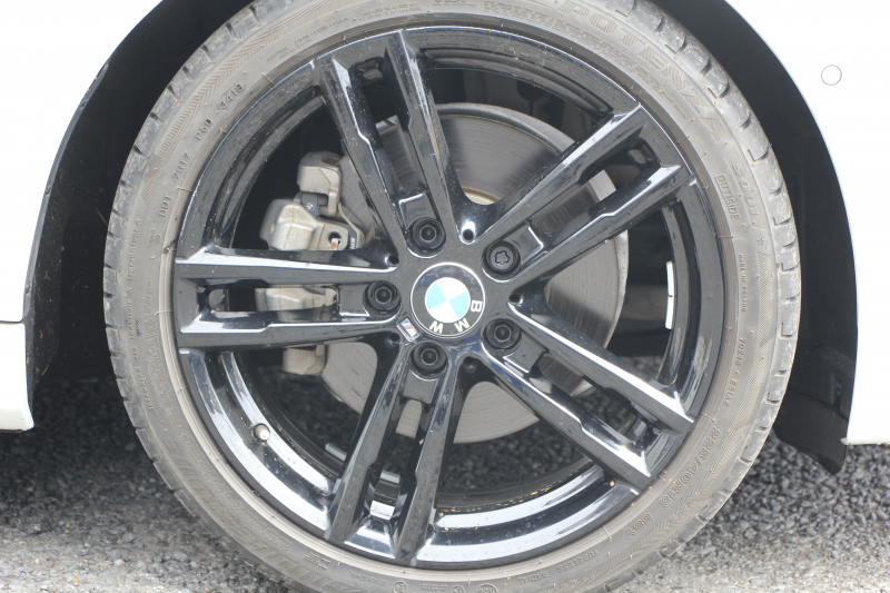 BMW 1シリーズ 118d Mｽﾎﾟｰﾂ ｴﾃﾞｨｼｮﾝｼｬﾄﾞｰ ｱｯﾌﾟｸﾞﾚｰﾄﾞP 特別限定車 最終ﾓﾃﾞﾙ ﾋｰﾀｰ黒革 ｼｰﾄﾒﾓﾘｰ 電動ｼｰﾄ ﾀﾞｰｸLEDﾍｯﾄﾞﾗｲﾄ&ﾃｰﾙ 追従ACC HI-FIｽﾋﾟｰｶｰ ﾌﾙｾｸﾞTV ﾀｯﾁ画面HDDﾅﾋﾞBｶﾒﾗ Bluetoothｵｰﾃﾞｨｵ 衝突軽減ﾌﾞﾚｰｷ 車線逸脱警告 歩行者警告 2年保証