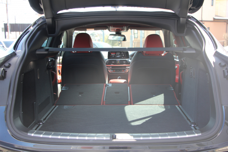 BMW X4 M40i 4WD 直6ﾀｰﾎﾞ360馬力 individual赤×黒ﾚｻﾞｰ 全席ﾋｰﾀｰ 可変ｻｽ 専用ﾃﾞﾌ&21AW LEDﾍｯﾄﾞﾗｲﾄ ｵｰﾄﾊｲﾋﾞｰﾑ 追従ACC ｽﾃｱﾘﾝｸﾞｻﾎﾟｰﾄ HUD 置くだけ充電 Pｱｼｽﾄﾌﾟﾗｽ 360度ｶﾒﾗ 2年保証