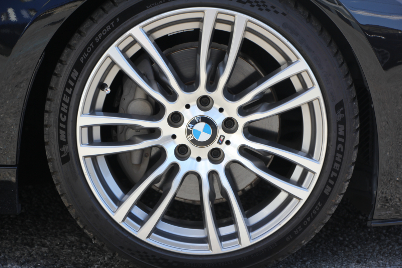 BMW 3シリーズ 340i Mｽﾎﾟｰﾂ 後期LCI 1ｵｰﾅ ｻﾝﾙｰﾌ ｻﾄﾞﾙﾌﾞﾗｳﾝ革 直6ﾀｰﾎﾞB58B30A 326馬力 ACｼｭﾆｯﾂｧ-ｻｽ ｵﾌﾟｼｮﾝ19AW LEDﾍｯﾄﾞﾗｲﾄ&ﾃｰﾙ&ﾌｫｸﾞHDDﾅﾋﾞTV 追従ACC HUD ﾚｰﾝﾁｪﾝｼﾞ警告 衝突軽減ﾌﾞﾚｰｷ 車線逸脱警告 歩行者警告 2年保証