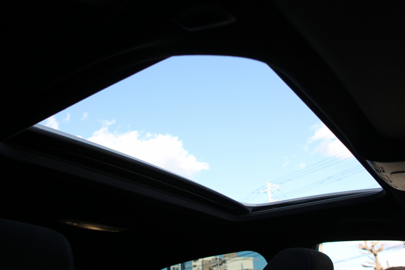 BMW 3シリーズ 320d Mｽﾎﾟｰﾂ 後期 新ｴﾝｼﾞﾝ ｻﾝﾙｰﾌ ｼｰﾄﾋｰﾀｰ ﾀｯﾁ画面HDDﾅﾋﾞMﾊﾟﾌｫｰﾏﾝｽﾌﾛﾝﾄｽﾎﾟｲﾗｰ ﾄﾗﾝｸｽﾎﾟｲﾗｰ LEDﾍｯﾄﾞﾗｲﾄ 追従ACC ﾚｰﾝﾁｪﾝｼﾞ警告 衝突軽減ﾌﾞﾚｰｷ 車線逸脱警告 歩行者警告 2年保証