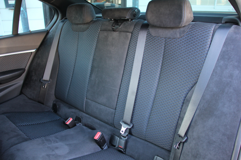 BMW 3シリーズ 320d Mｽﾎﾟｰﾂ 後期 新ｴﾝｼﾞﾝ ｻﾝﾙｰﾌ ｼｰﾄﾋｰﾀｰ ﾀｯﾁ画面HDDﾅﾋﾞMﾊﾟﾌｫｰﾏﾝｽﾌﾛﾝﾄｽﾎﾟｲﾗｰ ﾄﾗﾝｸｽﾎﾟｲﾗｰ LEDﾍｯﾄﾞﾗｲﾄ 追従ACC ﾚｰﾝﾁｪﾝｼﾞ警告 衝突軽減ﾌﾞﾚｰｷ 車線逸脱警告 歩行者警告 2年保証