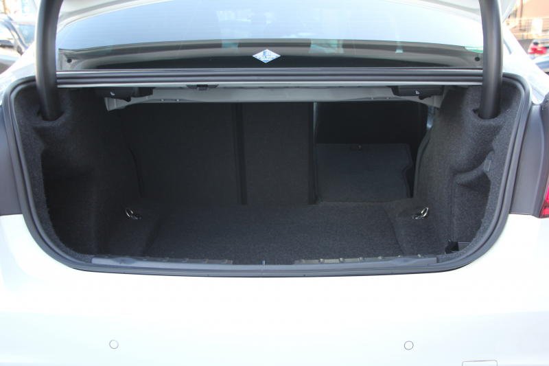 BMW 3シリーズ 320d Mｽﾎﾟｰﾂ 後期 新ｴﾝｼﾞﾝ ｻﾝﾙｰﾌ ｼｰﾄﾋｰﾀｰ ﾀｯﾁ画面HDDﾅﾋﾞMﾊﾟﾌｫｰﾏﾝｽﾌﾛﾝﾄｽﾎﾟｲﾗｰ ﾄﾗﾝｸｽﾎﾟｲﾗｰ LEDﾍｯﾄﾞﾗｲﾄ 追従ACC ﾚｰﾝﾁｪﾝｼﾞ警告 衝突軽減ﾌﾞﾚｰｷ 車線逸脱警告 歩行者警告 2年保証