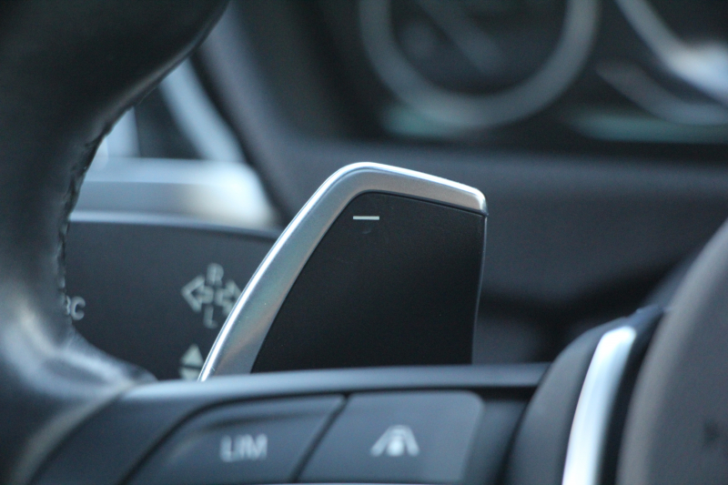 BMW 3シリーズ 320d Mｽﾎﾟｰﾂ 後期 新ｴﾝｼﾞﾝ ｻﾝﾙｰﾌ ｼｰﾄﾋｰﾀｰ ﾀｯﾁ画面HDDﾅﾋﾞMﾊﾟﾌｫｰﾏﾝｽﾌﾛﾝﾄｽﾎﾟｲﾗｰ ﾄﾗﾝｸｽﾎﾟｲﾗｰ LEDﾍｯﾄﾞﾗｲﾄ 追従ACC ﾚｰﾝﾁｪﾝｼﾞ警告 衝突軽減ﾌﾞﾚｰｷ 車線逸脱警告 歩行者警告 2年保証