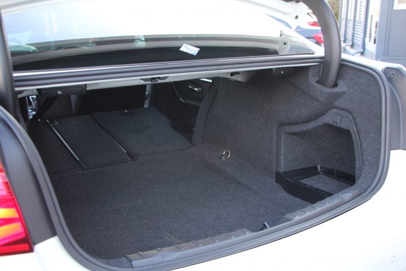 BMW 3シリーズ 320d Mｽﾎﾟｰﾂ 後期 新ｴﾝｼﾞﾝ ｻﾝﾙｰﾌ ｼｰﾄﾋｰﾀｰ ﾀｯﾁ画面HDDﾅﾋﾞMﾊﾟﾌｫｰﾏﾝｽﾌﾛﾝﾄｽﾎﾟｲﾗｰ ﾄﾗﾝｸｽﾎﾟｲﾗｰ LEDﾍｯﾄﾞﾗｲﾄ 追従ACC ﾚｰﾝﾁｪﾝｼﾞ警告 衝突軽減ﾌﾞﾚｰｷ 車線逸脱警告 歩行者警告 2年保証