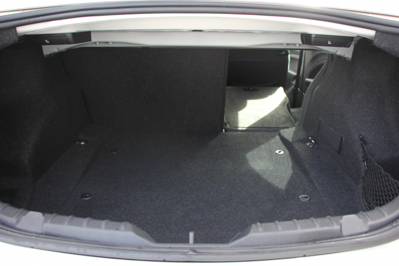 BMW 2シリーズ M235i ｸｰﾍﾟ1ｵｰﾅ Mﾊﾟﾌｫｰﾏﾝｽﾏﾌﾗｰ 3Dﾃﾞｻﾞｲﾝﾌﾛﾝﾄｽﾎﾟｲﾗｰ 直6ﾀｰﾎﾞ326馬力 可変Mｻｽ 専用ﾌﾞﾚｰｷ 18AW 衝突軽減ﾌﾞﾚｰｷ 車線逸脱警告 歩行者警告 ﾌﾞﾚｰｷ付ｸﾙｺﾝ Bｶﾒﾗ HDDﾅﾋﾞBluetooth接続 ｽﾏｰﾄｷｰ ﾊﾟﾄﾞﾙｼﾌﾄ 8速AT ECOPROﾓｰﾄﾞ2年保証