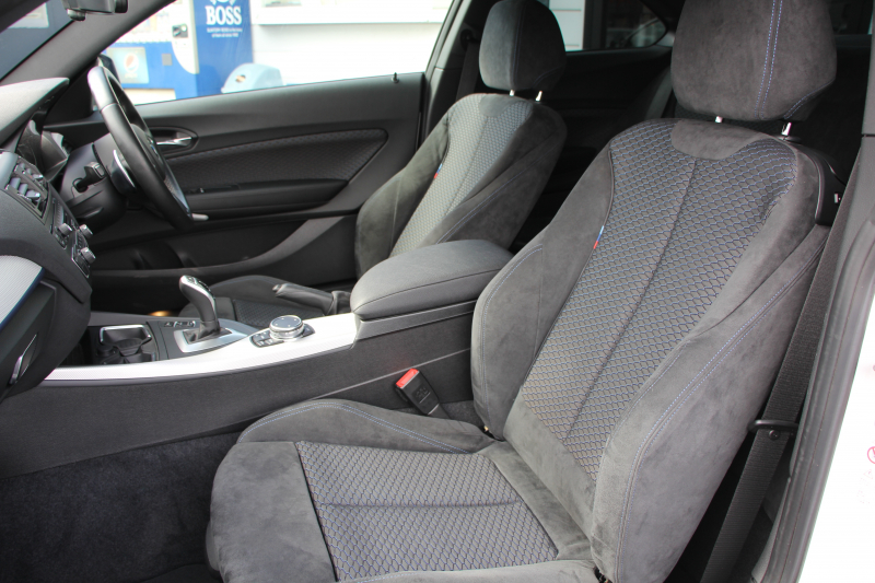 BMW 2シリーズ M235i ｸｰﾍﾟ1ｵｰﾅ Mﾊﾟﾌｫｰﾏﾝｽﾏﾌﾗｰ 3Dﾃﾞｻﾞｲﾝﾌﾛﾝﾄｽﾎﾟｲﾗｰ 直6ﾀｰﾎﾞ326馬力 可変Mｻｽ 専用ﾌﾞﾚｰｷ 18AW 衝突軽減ﾌﾞﾚｰｷ 車線逸脱警告 歩行者警告 ﾌﾞﾚｰｷ付ｸﾙｺﾝ Bｶﾒﾗ HDDﾅﾋﾞBluetooth接続 ｽﾏｰﾄｷｰ ﾊﾟﾄﾞﾙｼﾌﾄ 8速AT ECOPROﾓｰﾄﾞ2年保証