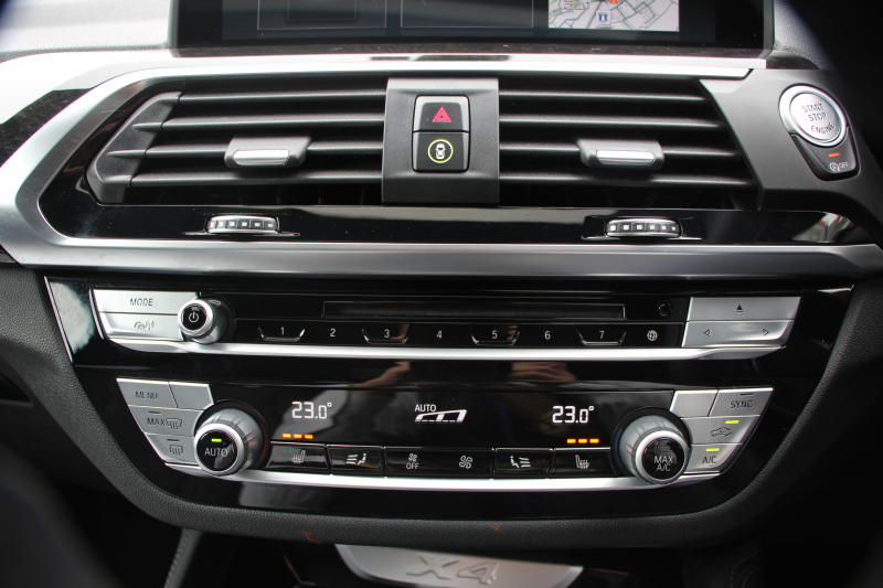 BMW X4 Xdrive30i Mｽﾎﾟｰﾂ ﾊﾟﾉﾗﾏｻﾝﾙｰﾌ 全ﾋｰﾀｰ黒革 HUD 追従ACC ｽﾃｱﾘﾝｸﾞｻﾎﾟｰﾄ 液晶ﾒｰﾀｰ Mｽﾎﾟｰﾂﾌﾞﾚｰｷ LEDﾍｯﾄﾞﾗｲﾄ&ﾌｫｸﾞｵｰﾄﾊｲﾋﾞｰﾑ ﾀｯﾁ画面対応HDDﾅﾋﾞTV 360度ﾊﾟﾉﾗﾏｶﾒﾗ 電動ﾄﾗﾝｸ ｽﾏｰﾄｷｰ ｱﾝﾋﾞｴﾝﾄﾗｲﾄ Pｱｼｽﾄﾌﾟﾗｽ 19AW 2年保証