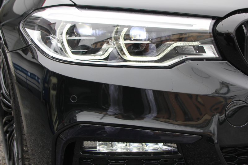 BMW 5シリーズ 523d ｴﾃﾞｨｼｮﾝﾐｯｼｮﾝｲﾝﾎﾟｯｼﾌﾞﾙ 特別仕様車 HUD ﾊｰﾏﾝｶｰﾄﾞﾝ 専用ﾌﾞﾗｯｸAW 追従ACC ｽﾃｱﾘﾝｸﾞｻﾎﾟｰﾄ LEDﾍｯﾄﾞﾗｲﾄ ｵｰﾄﾊｲﾋﾞｰﾑ ﾀｯﾁ画面HDDﾅﾋﾞTV 360度ﾊﾟﾉﾗﾏｶﾒﾗ Pｱｼｽﾄﾌﾟﾗｽ 電動ﾄﾗﾝｸ ｽﾏｰﾄｷｰ 2年保証