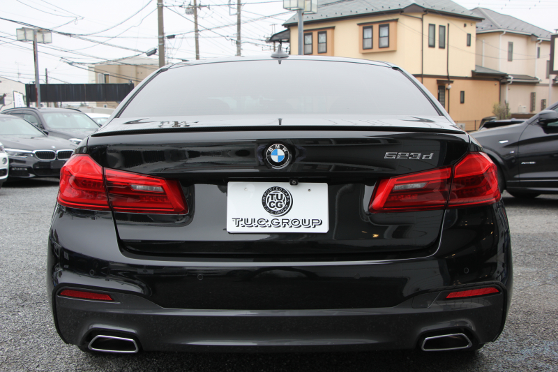 BMW 5シリーズ 523d ｴﾃﾞｨｼｮﾝﾐｯｼｮﾝｲﾝﾎﾟｯｼﾌﾞﾙ 特別仕様車 HUD ﾊｰﾏﾝｶｰﾄﾞﾝ 専用ﾌﾞﾗｯｸAW 追従ACC ｽﾃｱﾘﾝｸﾞｻﾎﾟｰﾄ LEDﾍｯﾄﾞﾗｲﾄ ｵｰﾄﾊｲﾋﾞｰﾑ ﾀｯﾁ画面HDDﾅﾋﾞTV 360度ﾊﾟﾉﾗﾏｶﾒﾗ Pｱｼｽﾄﾌﾟﾗｽ 電動ﾄﾗﾝｸ ｽﾏｰﾄｷｰ 2年保証