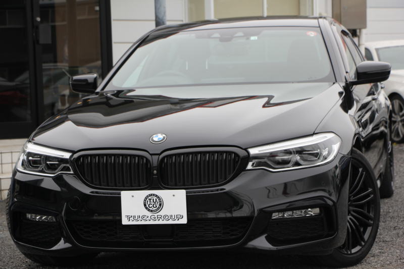 BMW 5シリーズ 523d ｴﾃﾞｨｼｮﾝﾐｯｼｮﾝｲﾝﾎﾟｯｼﾌﾞﾙ 特別仕様車 HUD ﾊｰﾏﾝｶｰﾄﾞﾝ 専用ﾌﾞﾗｯｸAW 追従ACC ｽﾃｱﾘﾝｸﾞｻﾎﾟｰﾄ LEDﾍｯﾄﾞﾗｲﾄ ｵｰﾄﾊｲﾋﾞｰﾑ ﾀｯﾁ画面HDDﾅﾋﾞTV 360度ﾊﾟﾉﾗﾏｶﾒﾗ Pｱｼｽﾄﾌﾟﾗｽ 電動ﾄﾗﾝｸ ｽﾏｰﾄｷｰ 2年保証
