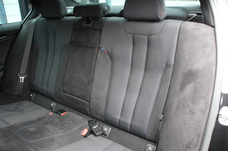 BMW 5シリーズ 523d ｴﾃﾞｨｼｮﾝﾐｯｼｮﾝｲﾝﾎﾟｯｼﾌﾞﾙ 特別仕様車 HUD ﾊｰﾏﾝｶｰﾄﾞﾝ 専用ﾌﾞﾗｯｸAW 追従ACC ｽﾃｱﾘﾝｸﾞｻﾎﾟｰﾄ LEDﾍｯﾄﾞﾗｲﾄ ｵｰﾄﾊｲﾋﾞｰﾑ ﾀｯﾁ画面HDDﾅﾋﾞTV 360度ﾊﾟﾉﾗﾏｶﾒﾗ Pｱｼｽﾄﾌﾟﾗｽ 電動ﾄﾗﾝｸ ｽﾏｰﾄｷｰ 2年保証