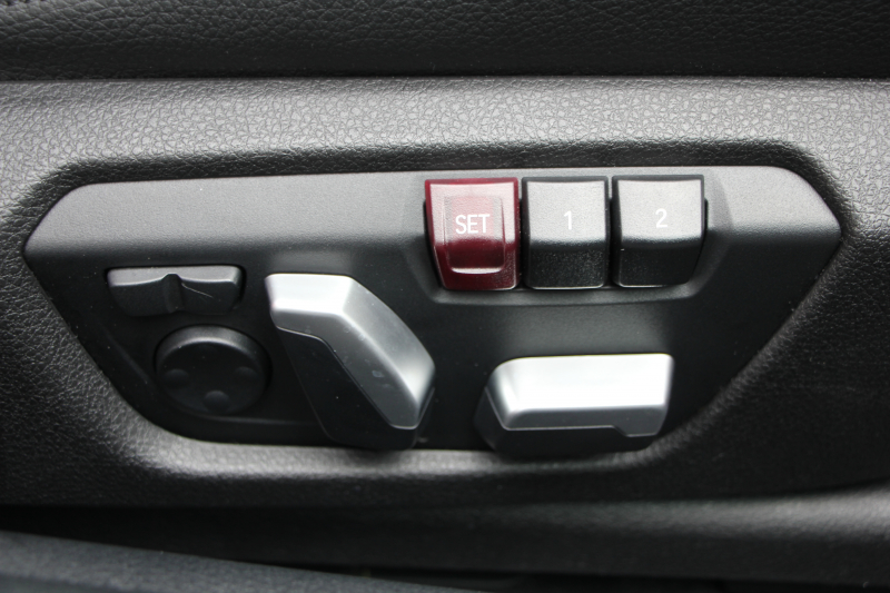 BMW 2シリーズ M240i ｸｰﾍﾟ後期 ｻﾝﾙｰﾌ ﾋｰﾀｰ黒革 340馬力 直6ﾀｰﾎﾞ可変Mｻｽﾍﾟﾝｼｮﾝ LEDﾍｯﾄﾞﾗｲﾄ&LEDﾃｰﾙ 追従ACC ﾀｯﾁ画面HDDﾅﾋﾞPｱｼｽﾄ Bｶﾒﾗ 衝突軽減ﾌﾞﾚｰｷ 車線逸脱警告 歩行者警告 ﾊﾟﾄﾞﾙｼﾌﾄ ｽﾏｰﾄｷｰ 専用ｴｱﾛ 18AW 2年保証