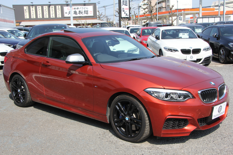 BMW 2シリーズ M240i ｸｰﾍﾟ後期 ｻﾝﾙｰﾌ ﾋｰﾀｰ黒革 340馬力 直6ﾀｰﾎﾞ可変Mｻｽﾍﾟﾝｼｮﾝ LEDﾍｯﾄﾞﾗｲﾄ&LEDﾃｰﾙ 追従ACC ﾀｯﾁ画面HDDﾅﾋﾞPｱｼｽﾄ Bｶﾒﾗ 衝突軽減ﾌﾞﾚｰｷ 車線逸脱警告 歩行者警告 ﾊﾟﾄﾞﾙｼﾌﾄ ｽﾏｰﾄｷｰ 専用ｴｱﾛ 18AW 2年保証