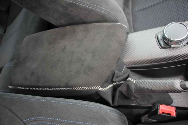 BMW 2シリーズ M240i ｸｰﾍﾟ後期 Mﾊﾟﾌｫｰﾏﾝｽｴｱﾛ仕様 ﾌﾛﾝﾄ&ｻｲﾄﾞｽﾎﾟｲﾗｰ ﾘｱﾃﾞｨﾌｭｰｻﾞｰ ｶｰﾎﾞﾝｲﾝﾃﾘｱ 直6ﾀｰﾎﾞ340馬力 可変Mｻｽ ｼﾞｪｯﾄﾌﾞﾗｯｸ18AW LEDﾍｯﾄﾞﾗｲﾄ&ﾃｰﾙ ﾀｯﾁﾊﾟﾈﾙ対応ﾅﾋﾞ新ﾙｰﾑﾐﾗｰ 追従ACC 衝突軽減ﾌﾞﾚｰｷ ｼｰﾄﾋｰﾀｰ 2年保証