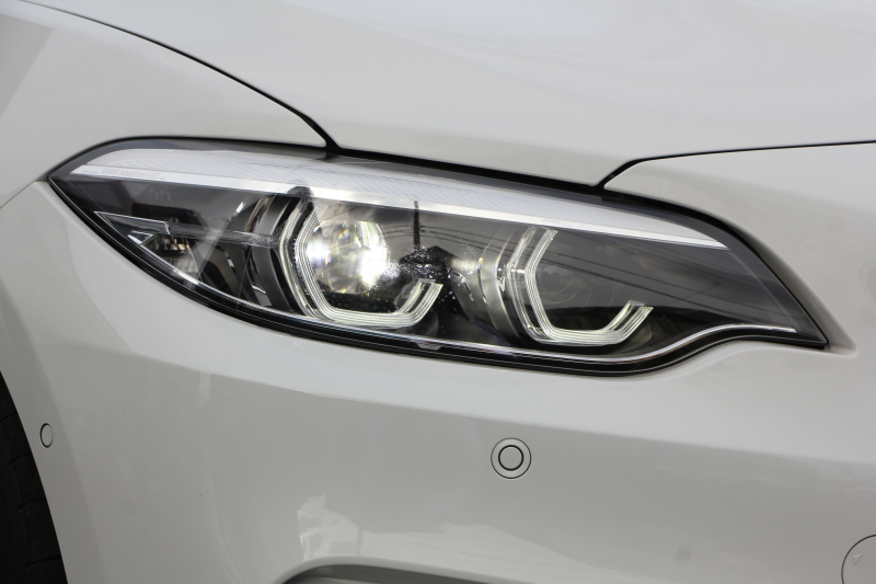 BMW 2シリーズ M240i ｸｰﾍﾟ後期 Mﾊﾟﾌｫｰﾏﾝｽｴｱﾛ仕様 ﾌﾛﾝﾄ&ｻｲﾄﾞｽﾎﾟｲﾗｰ ﾘｱﾃﾞｨﾌｭｰｻﾞｰ ｶｰﾎﾞﾝｲﾝﾃﾘｱ 直6ﾀｰﾎﾞ340馬力 可変Mｻｽ ｼﾞｪｯﾄﾌﾞﾗｯｸ18AW LEDﾍｯﾄﾞﾗｲﾄ&ﾃｰﾙ ﾀｯﾁﾊﾟﾈﾙ対応ﾅﾋﾞ新ﾙｰﾑﾐﾗｰ 追従ACC 衝突軽減ﾌﾞﾚｰｷ ｼｰﾄﾋｰﾀｰ 2年保証