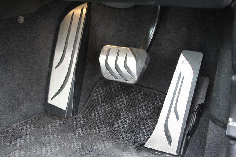 BMW 2シリーズ M240i ｸｰﾍﾟ後期 Mﾊﾟﾌｫｰﾏﾝｽｴｱﾛ仕様 ﾌﾛﾝﾄ&ｻｲﾄﾞｽﾎﾟｲﾗｰ ﾘｱﾃﾞｨﾌｭｰｻﾞｰ ｶｰﾎﾞﾝｲﾝﾃﾘｱ 直6ﾀｰﾎﾞ340馬力 可変Mｻｽ ｼﾞｪｯﾄﾌﾞﾗｯｸ18AW LEDﾍｯﾄﾞﾗｲﾄ&ﾃｰﾙ ﾀｯﾁﾊﾟﾈﾙ対応ﾅﾋﾞ新ﾙｰﾑﾐﾗｰ 追従ACC 衝突軽減ﾌﾞﾚｰｷ ｼｰﾄﾋｰﾀｰ 2年保証