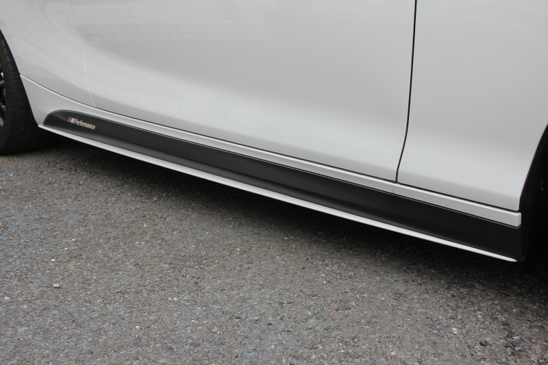 BMW 2シリーズ M240i ｸｰﾍﾟ後期 Mﾊﾟﾌｫｰﾏﾝｽｴｱﾛ仕様 ﾌﾛﾝﾄ&ｻｲﾄﾞｽﾎﾟｲﾗｰ ﾘｱﾃﾞｨﾌｭｰｻﾞｰ ｶｰﾎﾞﾝｲﾝﾃﾘｱ 直6ﾀｰﾎﾞ340馬力 可変Mｻｽ ｼﾞｪｯﾄﾌﾞﾗｯｸ18AW LEDﾍｯﾄﾞﾗｲﾄ&ﾃｰﾙ ﾀｯﾁﾊﾟﾈﾙ対応ﾅﾋﾞ新ﾙｰﾑﾐﾗｰ 追従ACC 衝突軽減ﾌﾞﾚｰｷ ｼｰﾄﾋｰﾀｰ 2年保証