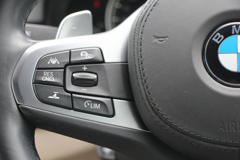 BMW 5シリーズ 530i ﾂｰﾘﾝｸﾞMｽﾎﾟｰﾂ ﾃﾞﾋﾞｭｰP 1ｵｰﾅ 252馬力 全ﾋｰﾀｰﾍﾞｰｼﾞｭ本革 ｿﾌﾄｸﾛｰｽﾞﾄﾞｱ HUD ｼﾞｪｽﾁｬｰC 追従ACC ｽﾃｱﾘﾝｸﾞｻﾎﾟｰﾄ ｵﾌﾟｼｮﾝ20AW LEDﾍｯﾄﾞﾗｲﾄ ｵｰﾄﾊｲﾋﾞｰﾑ ﾀｯﾁ画面HDDﾅﾋﾞTV 2年保証