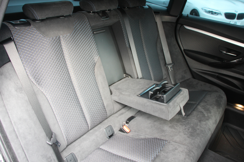 BMW 3シリーズ 320d Xdrive ｸﾞﾗﾝﾂｰﾘｽﾓ Mｽﾎﾟｰﾂ 後期LCI 追従ACC LEDﾍｯﾄﾞﾗｲﾄ&LEDﾃｰﾙ ﾚｰﾝﾁｪﾝｼﾞ警告 衝突軽減ﾌﾞﾚｰｷ 車線逸脱警告 歩行者警告 ｼｰﾄﾋｰﾀｰ ﾀｯﾁ画面HDDﾅﾋﾞBｶﾒﾗ TOPﾋﾞｭｰｶﾒﾗ ｻｲﾄﾞﾋﾞｭｰｶﾒﾗ ｱｲﾊﾞｯﾊｻｽ 2年保証